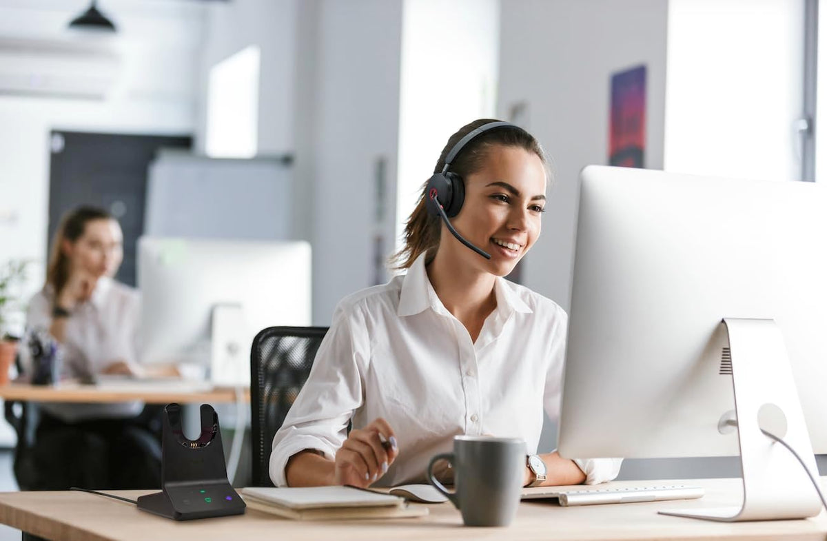 Yealink WH68 UC Wireless DECT & Bluetooth Headset — product image 4